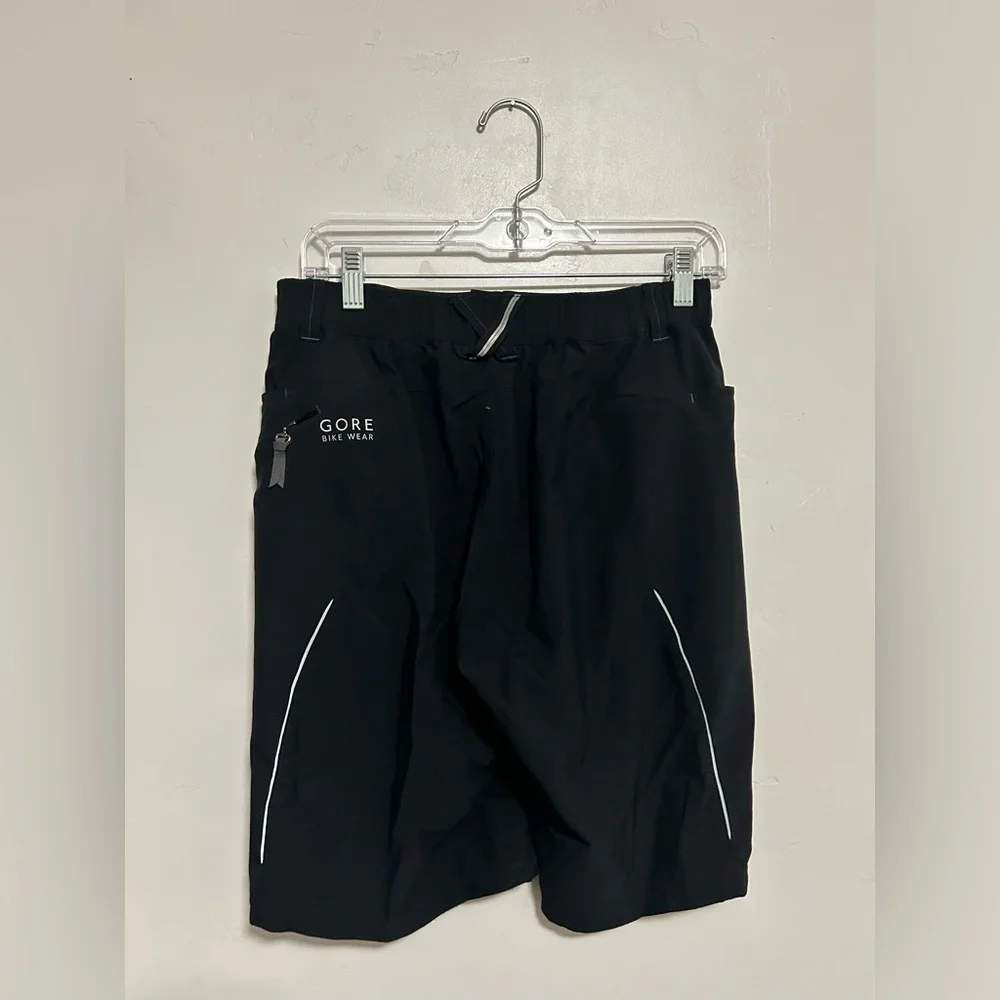 Gore bike wear shorts size medium - Picture 2 of 6